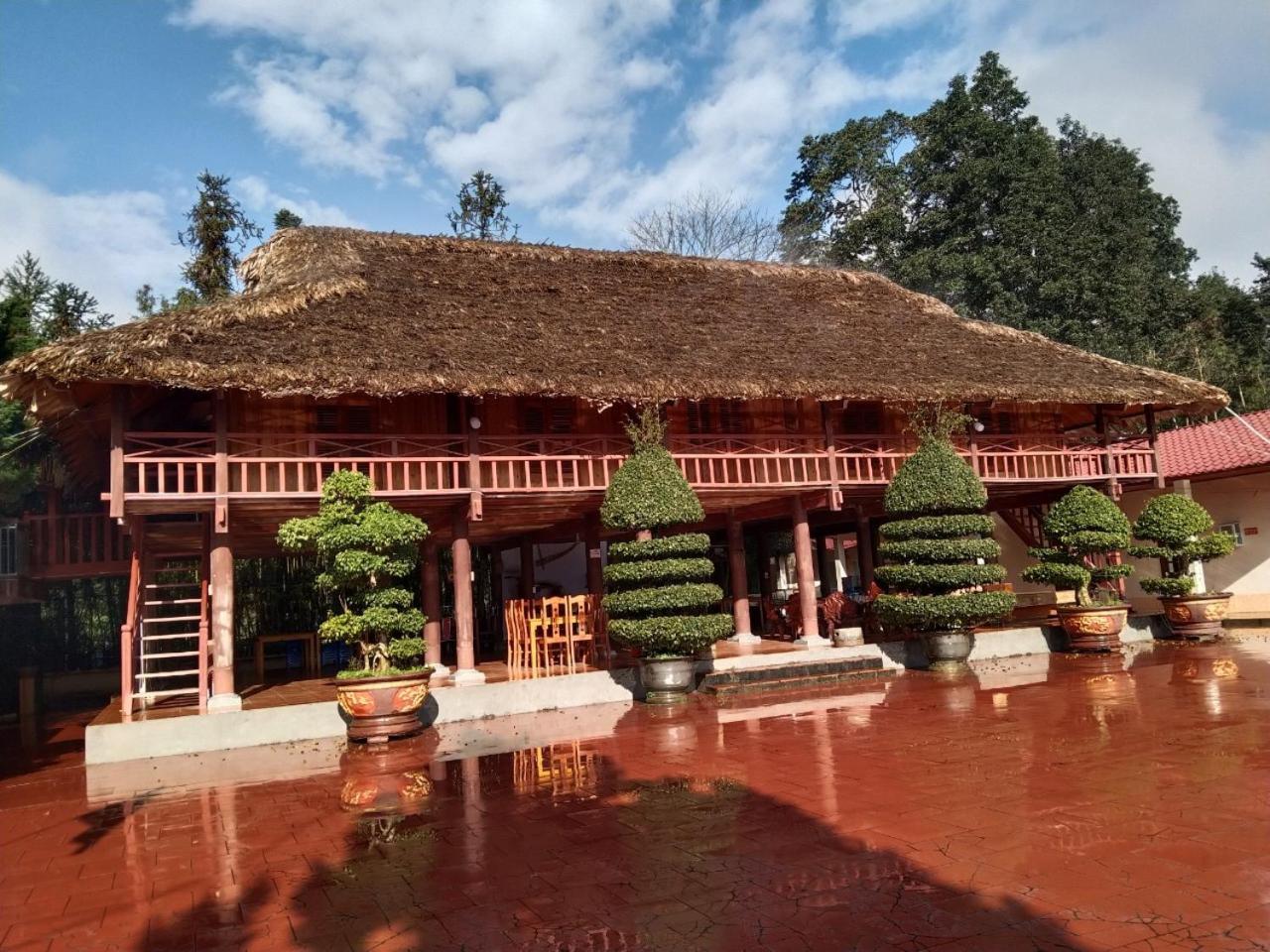 A Lin Homestay Bac Ha Exteriör bild
