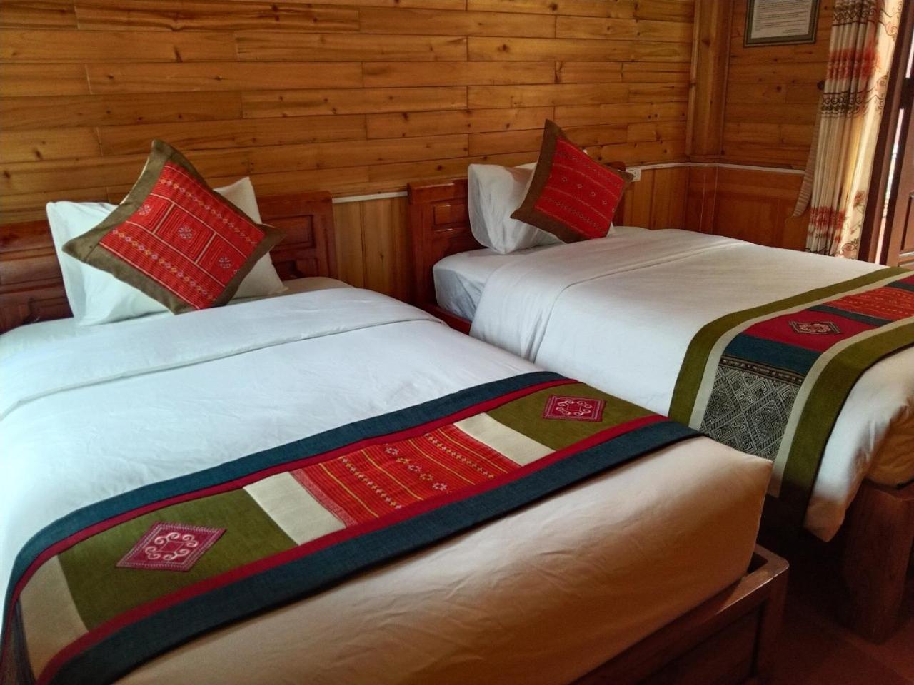 A Lin Homestay Bac Ha Exteriör bild