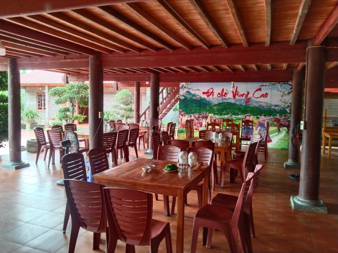 A Lin Homestay Bac Ha Exteriör bild